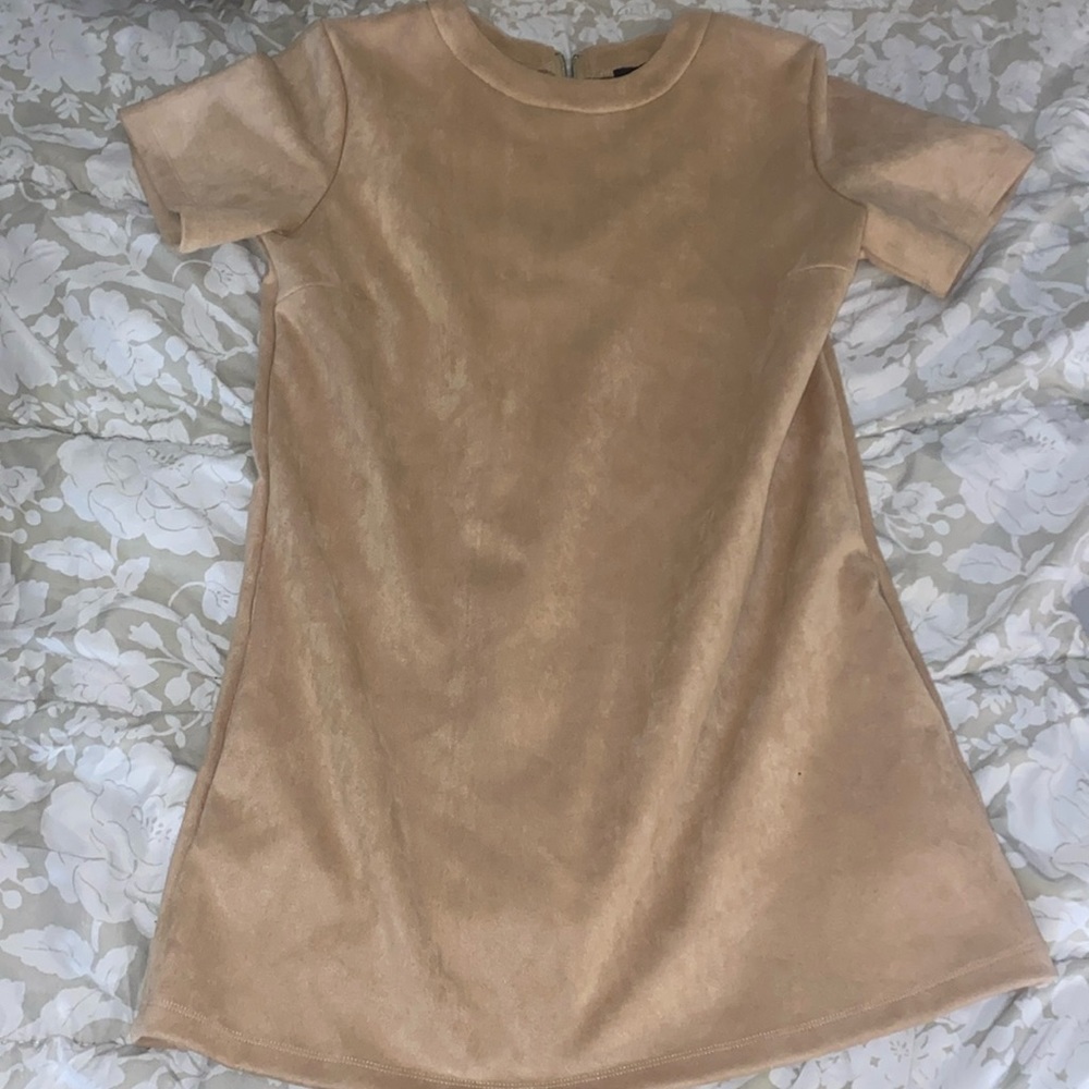 Akira dress with pockets